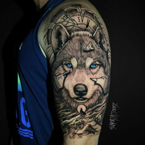 Fabulous-Wolf-Tattoo-In-A-Broken-Clock