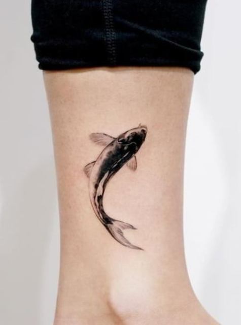 Alluring-Chinese-Fish-Tattoo
