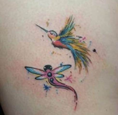 Lovely-Dragonfly-Hummingbird-Tattoo
